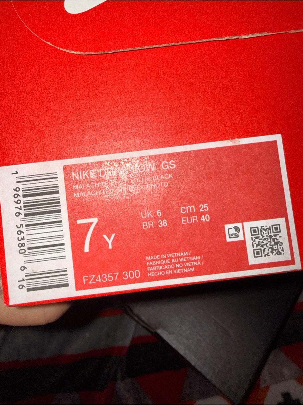Nike Dunks - Picture 2 of 4